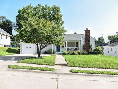2035 W 3rd St, Dubuque, IA, 52001