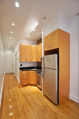 Rented by BRICK & GALO REALTY CORP | media 6