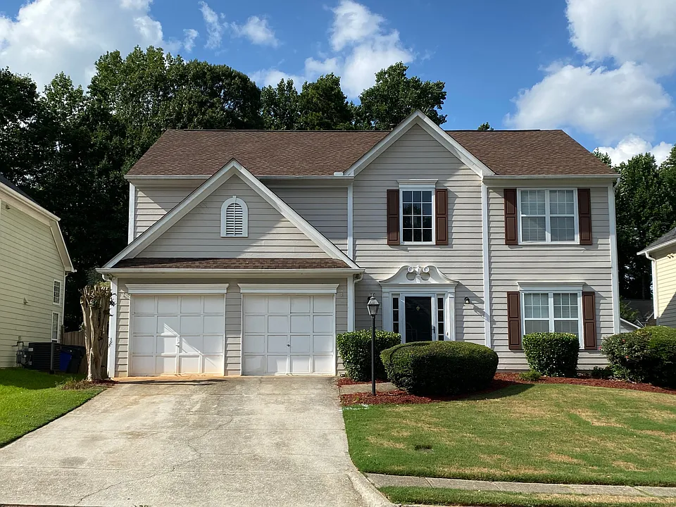 445 Manor Glen Dr