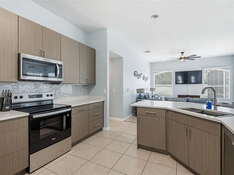 6 Burrell Pl — Photo 15