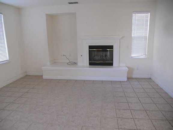 5th image of 530 Placer Creek Dr