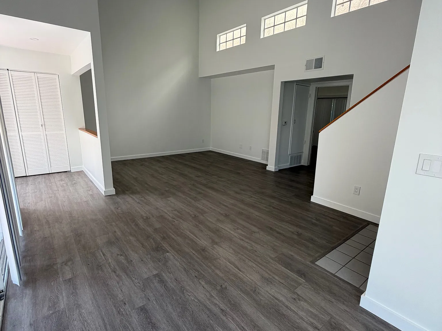 800 N June Street — Photo 4