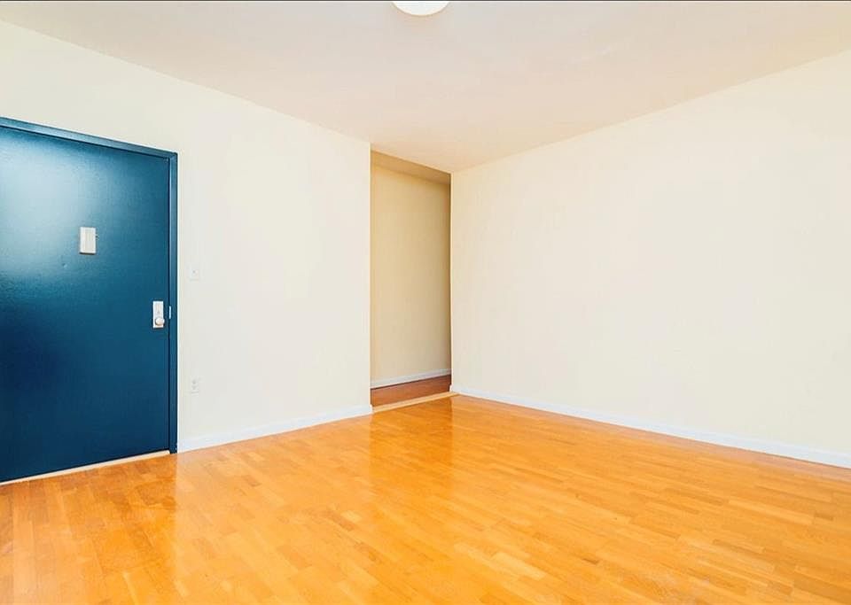 1st image of 36 Oakland Pl