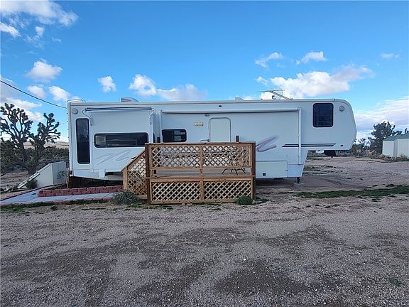 3rd image of 26386 N Pear Avenue