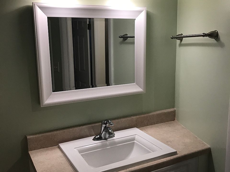 2nd image of 517 S East Ave