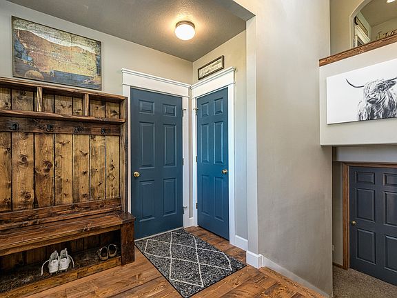 2nd image of 4545 Nicole Ct