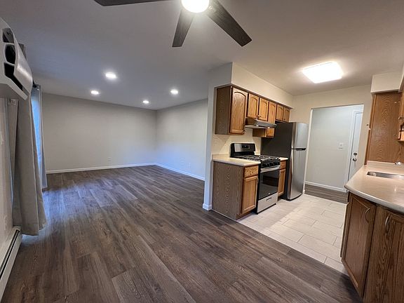 5th image of 294 High Ave APT B1