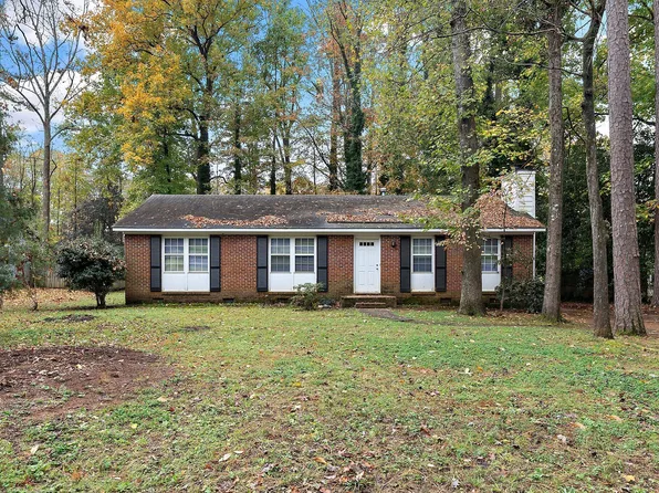 1647 Kildonan Pl, Cary, NC 27511