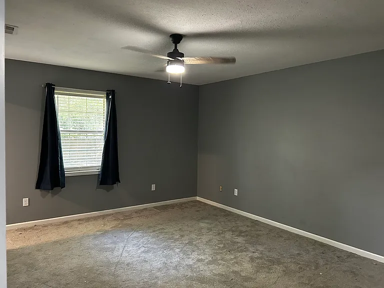 1005 Nichols St — Photo 21