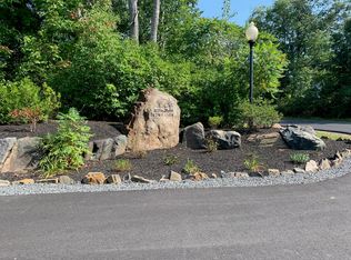 8 Jackson Ridge Ter, Kittery, ME 03904