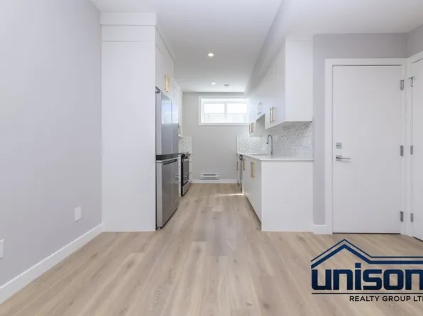 52 Carringsby Mnr NW #Basement, Calgary, AB T3P 1T6