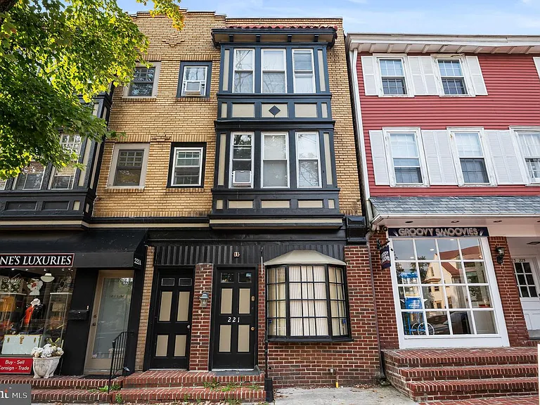 221B Kings Hwy E #3 — Photo 21