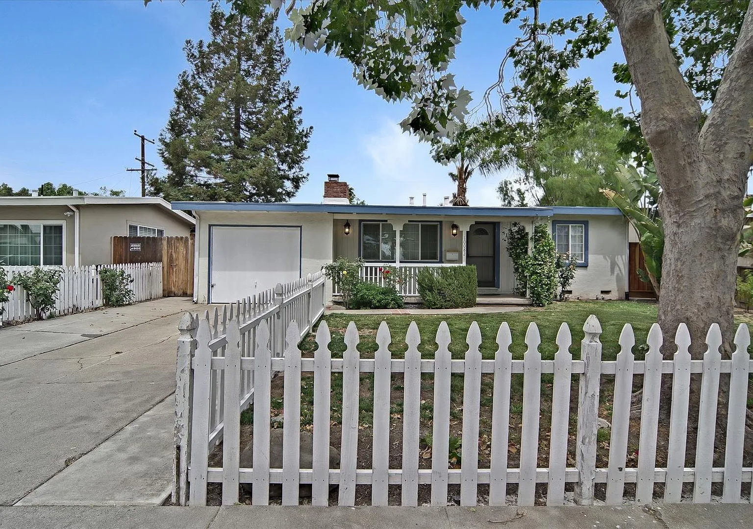 Wow! What a Great Home! Available Soon! — Photo 3