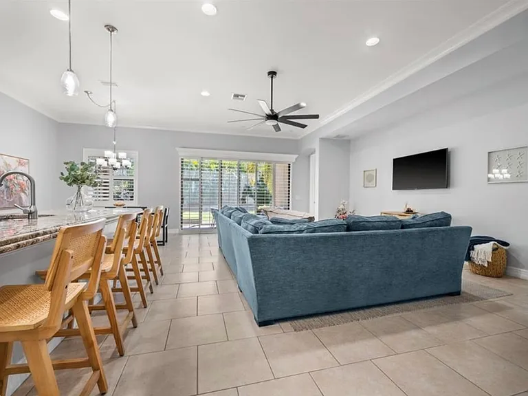 11119 Saint Roman Way — Photo 4