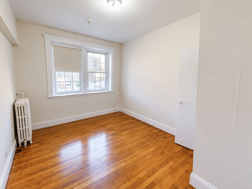 2nd image of 103 Washington St #12