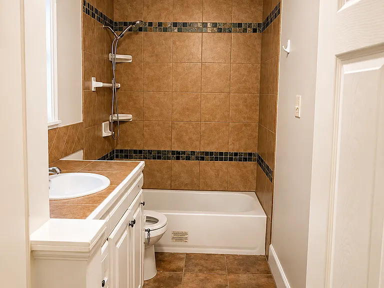 640 Woodbury Rd — Photo 6