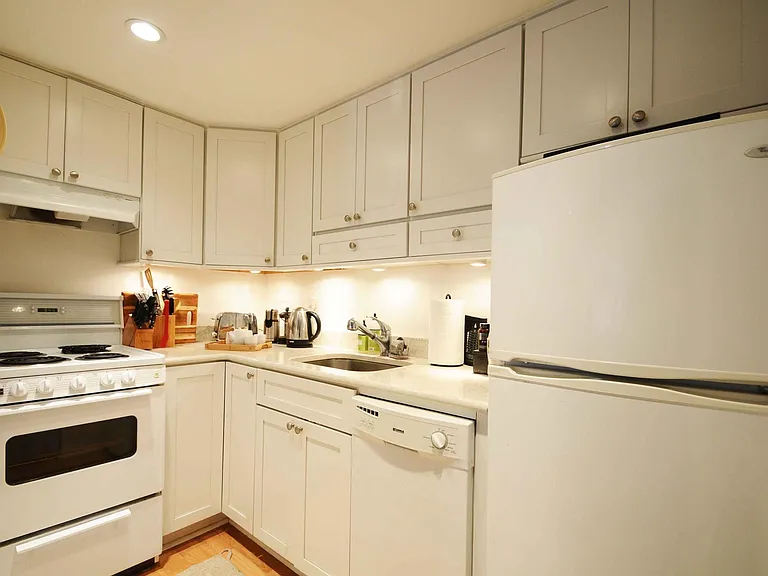 1737 T St NW #202 — Photo 5