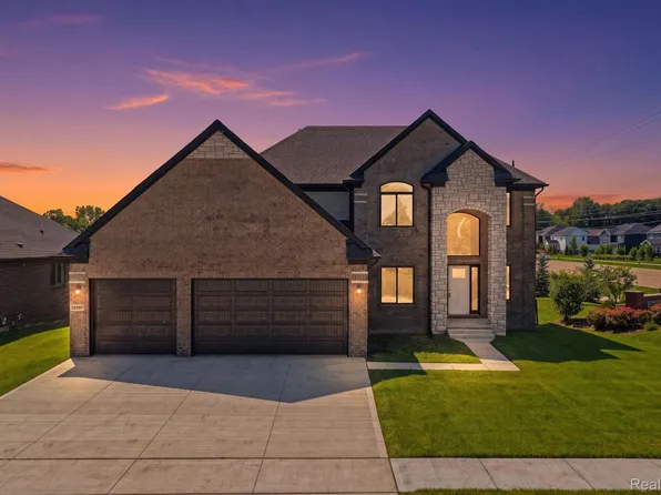 50987 Remar Farms Dr, Macomb, MI 48044