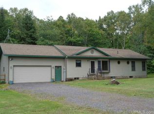 55306 Canal Rd, Houghton, MI 49931