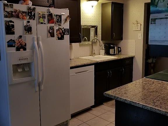 5th image of 2614 N Capistrano Ct