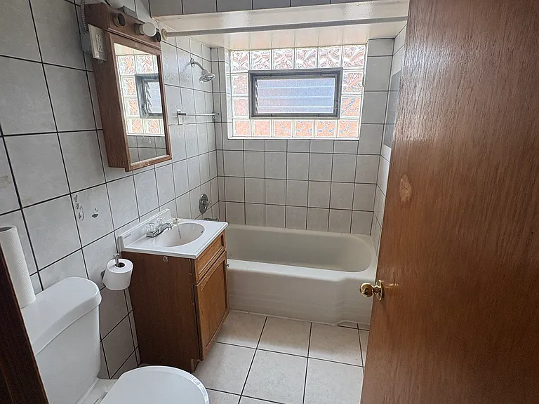 9641 S Pulaski Rd #2E — Photo 6