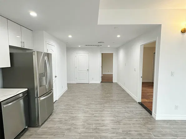 65-18 Austin Street #8B, photo 4