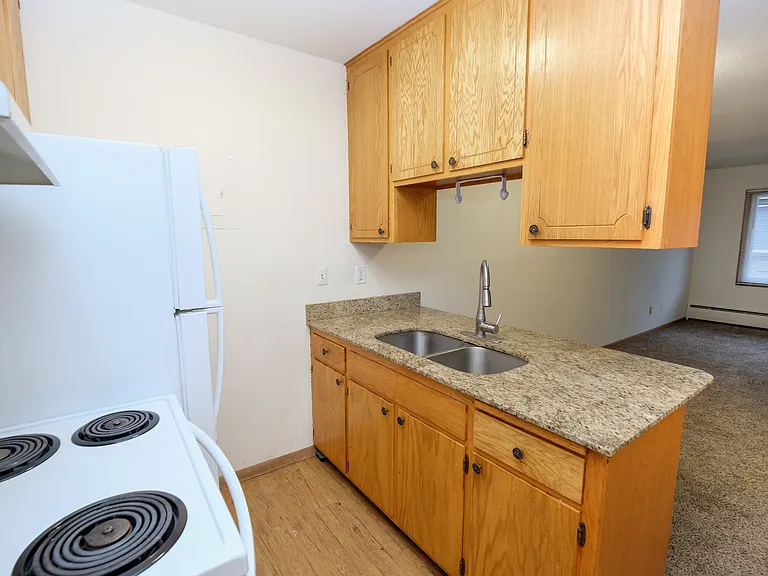 Minnehaha Apartments | 3628 — Photo 15