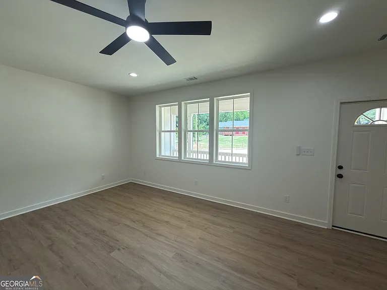 294 Moreland Ave — Photo 11