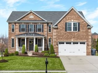 201 Red Hawk Dr, Cranberry Township, PA 16066