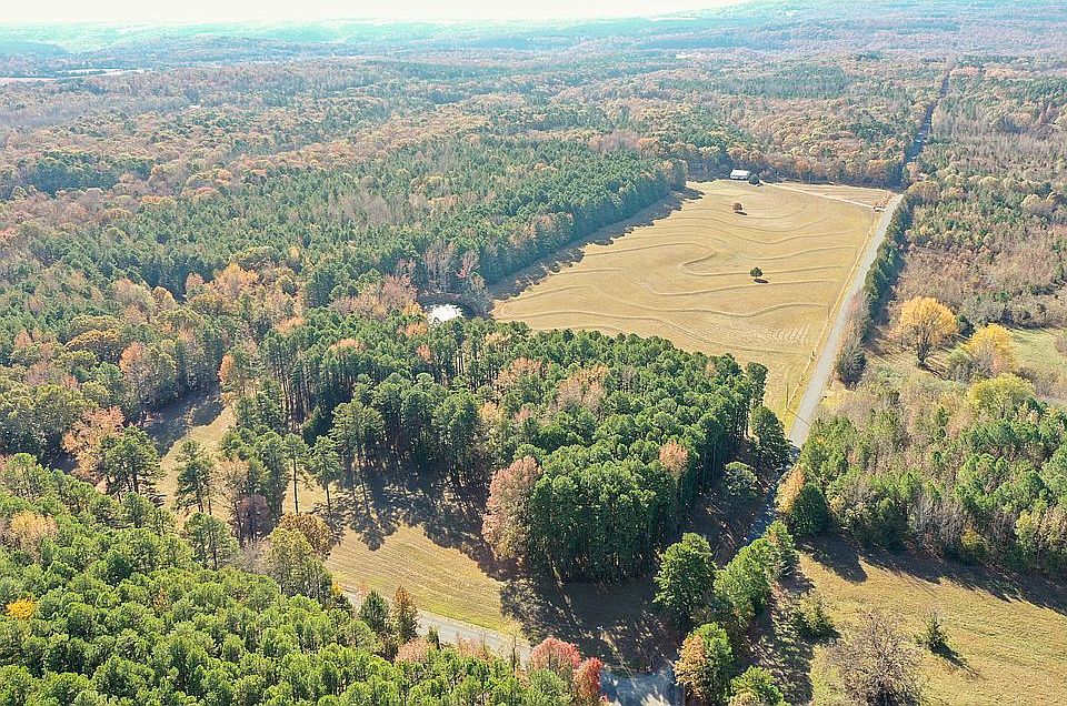 1st image of 303 Burnett Rd