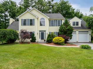 16 Stirling Ave, Hooksett, NH 03106