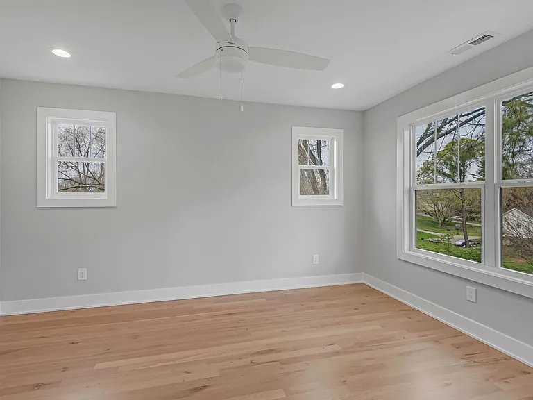 1804B Overton St — Photo 13