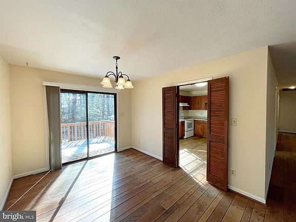 4th image of 23018 Pine Needle Ct