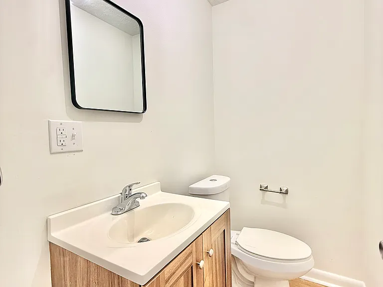 23 Elm St #3 — Photo 5