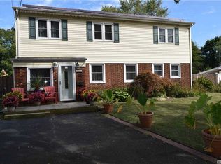 1603 N Thompson Dr, Bay Shore, NY 11706