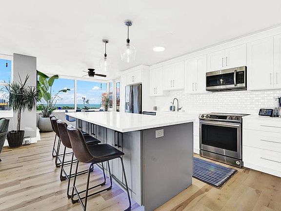3rd image of 4250 N Marine Dr APT 1736