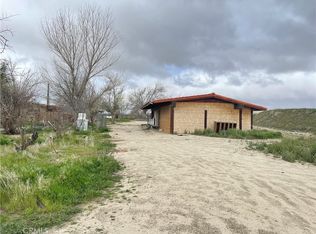 15981 Gaskell Rd, Rosamond, CA 93560