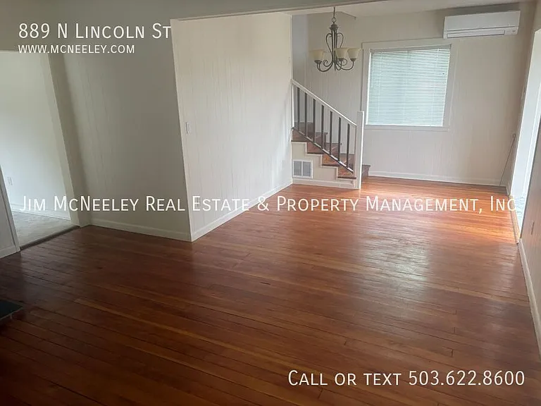 889 N Lincoln St — Photo 6