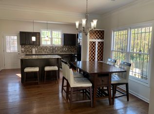 896 Pelham St NW, Atlanta, GA 30318