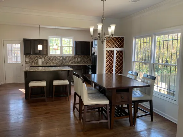 896 Pelham St NW, Atlanta, GA 30318