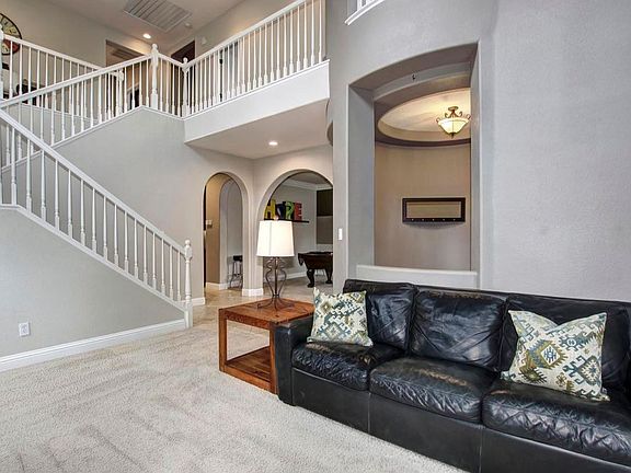 4th image of 3115 Montrose Way