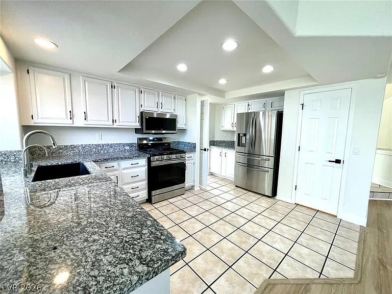 1326 Pine Terrace Ct — Photo 10