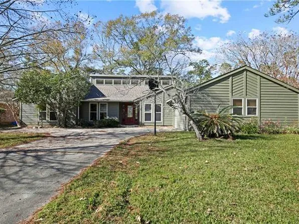 17 Colony Trail Dr, Mandeville, LA 70448