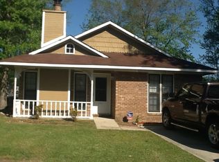 117 Deerfield Dr, Spring Lake, NC 28390