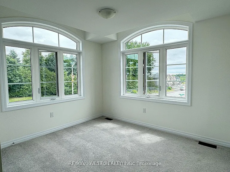 2 Ed Ewert Ave — Photo 18