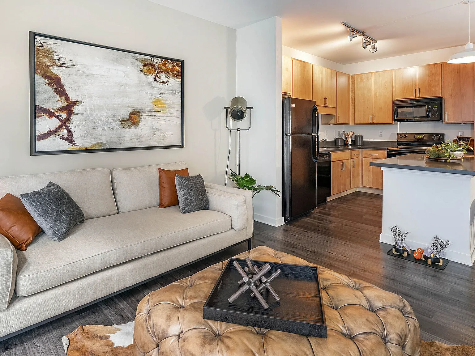 Circa Apartments — Photo 3