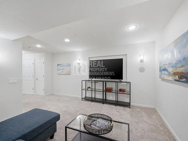 10468 Wagon Box Cir — Photo 13