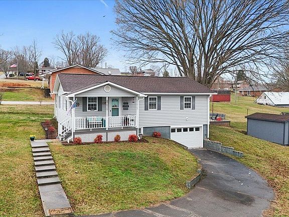 3rd image of 308 Hunt Ave