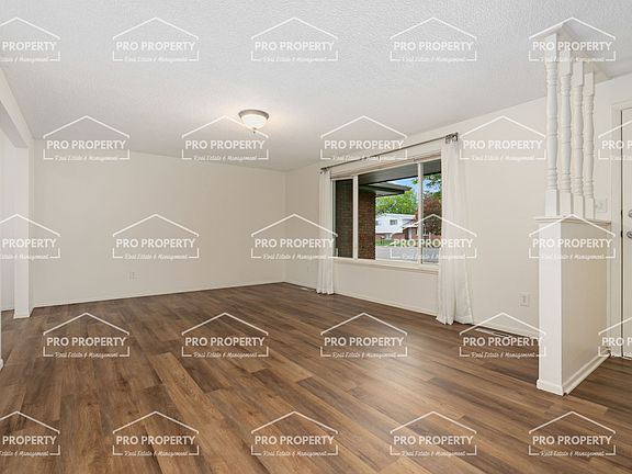3rd image of 2602 N Estrella Ave