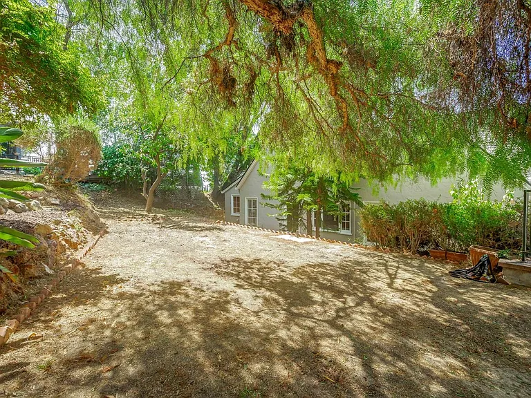 15766 Highland Dr — Photo 29